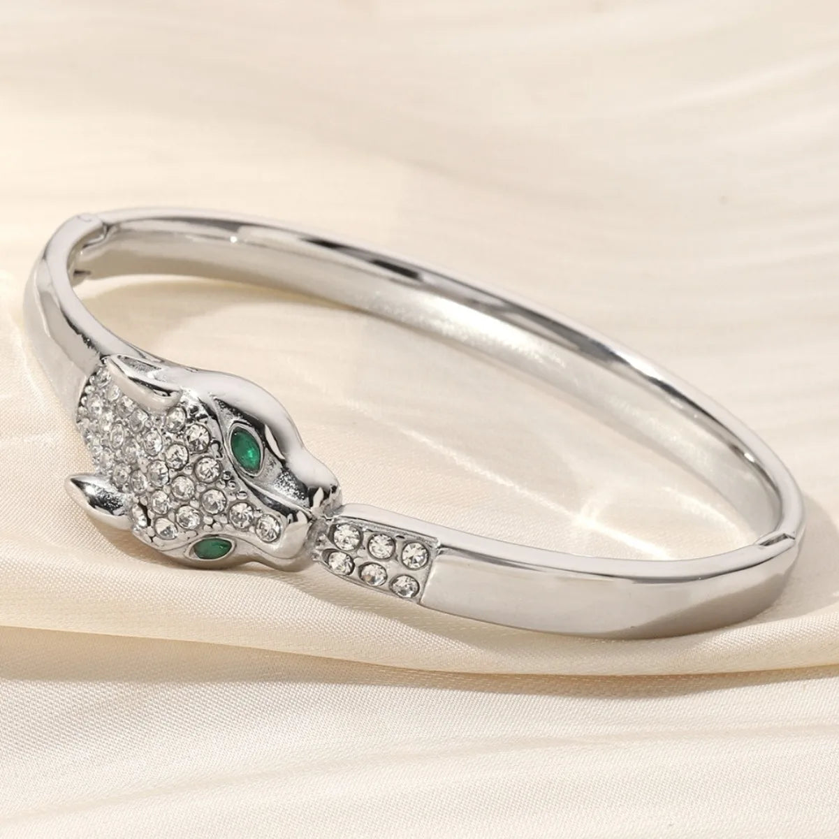 Jiojew Women High Quality Stainless Steel Leopard Head Fashion Charm Bracelets Bangles for Women