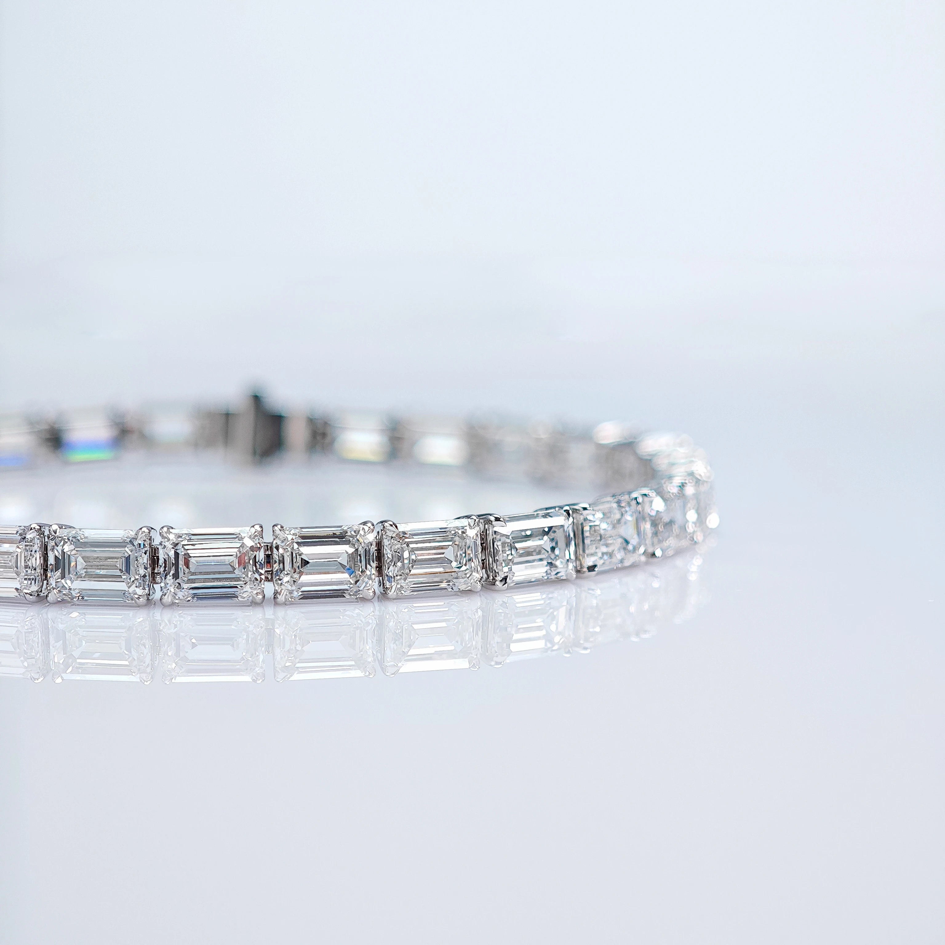 18KT White Gold Bracelet D VVS2 Lab Diamond Emerald Cut Bracelet