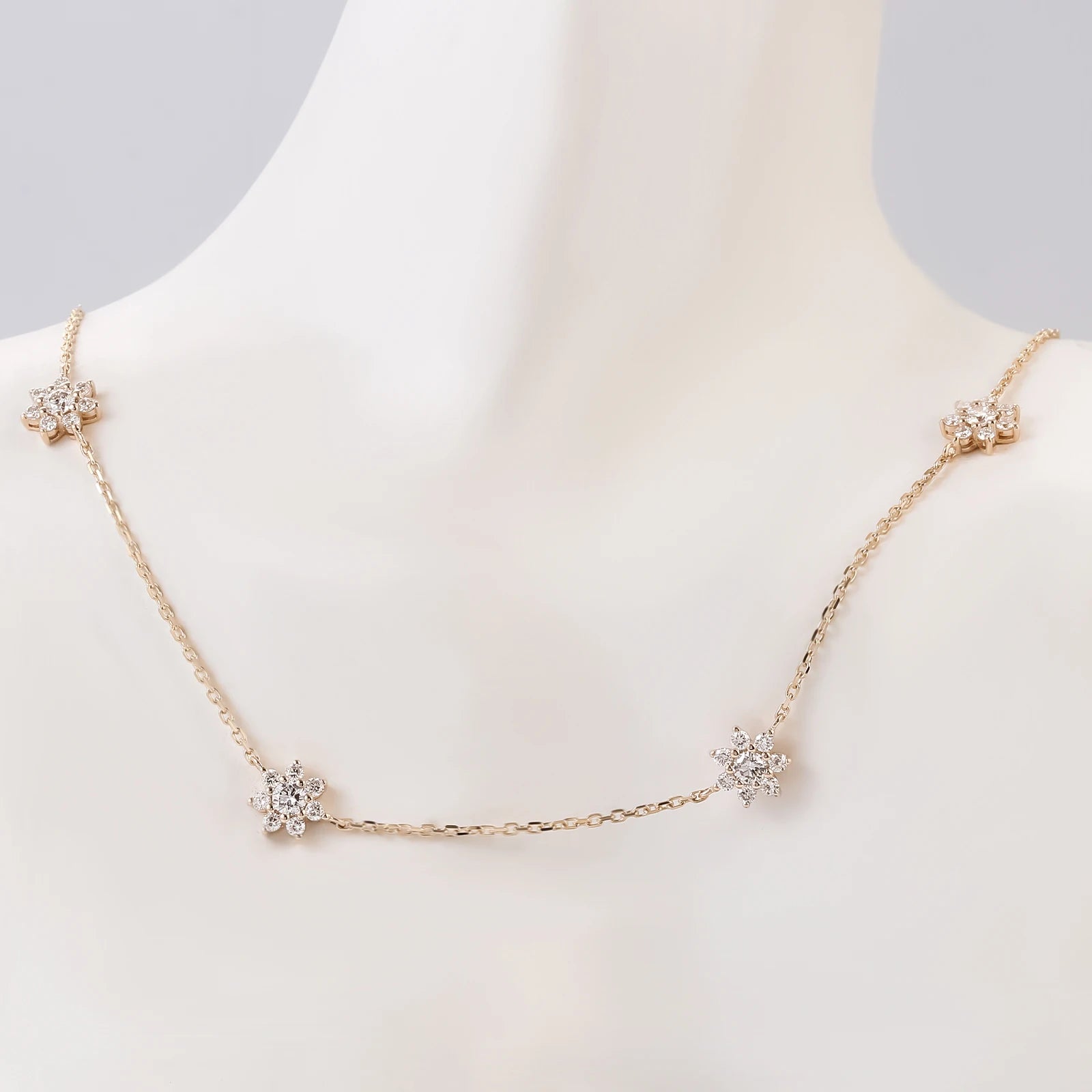 Luxury 18KT Solid Gold Flower Station Necklace DEF VVS Lab Diamond Necklace