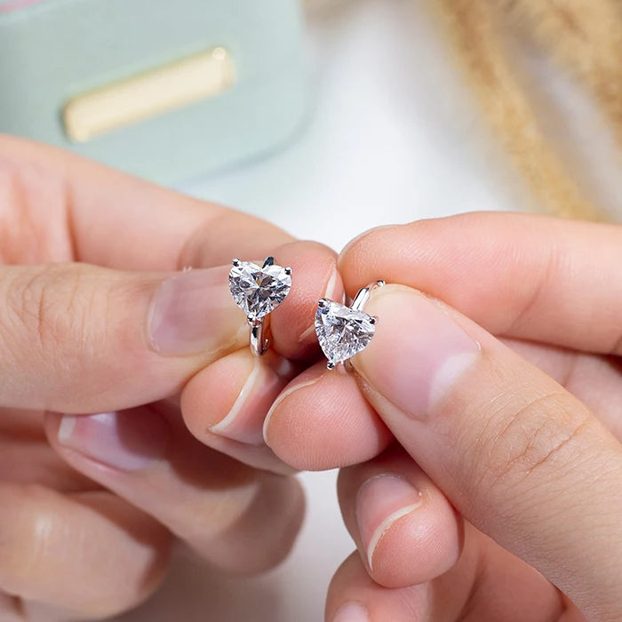 18KT IGI Certified 1 Carat Lab Diamond Lab Grown Diamond Solitaire Heart Earrings
