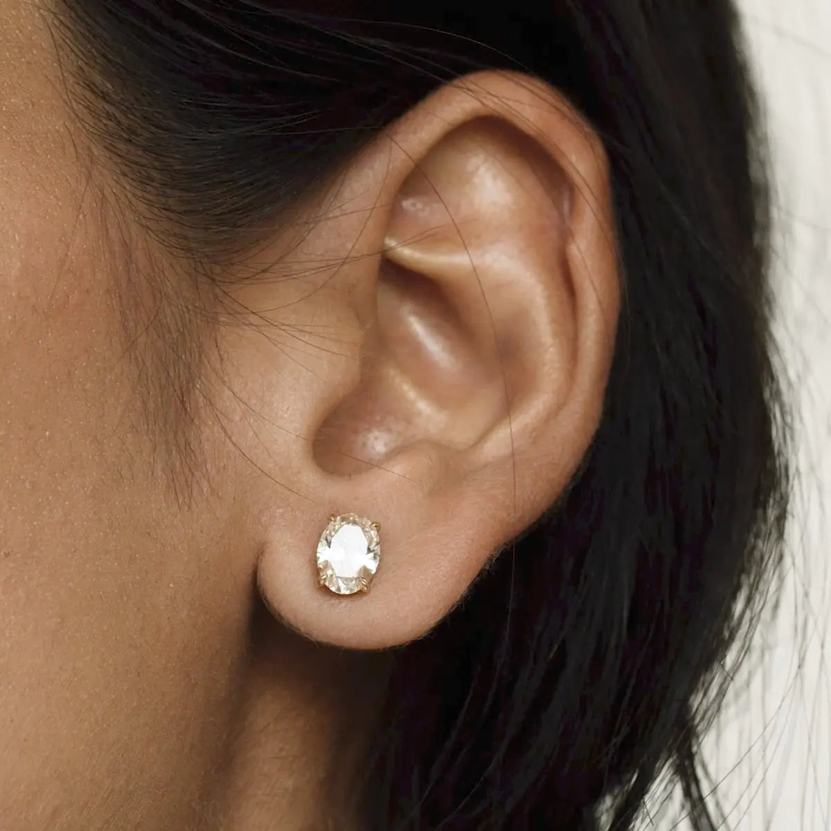 14K Gold Oval Cut 0.5ct 1ct 2ct Moissanite Red Blue Corundum Unisex Luxury Stud Earrings