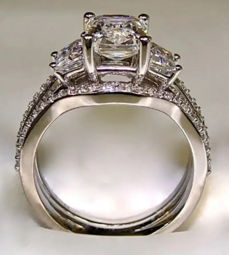 Vintage 10KT White Gold 3 Carat AAAA Zircon Ring