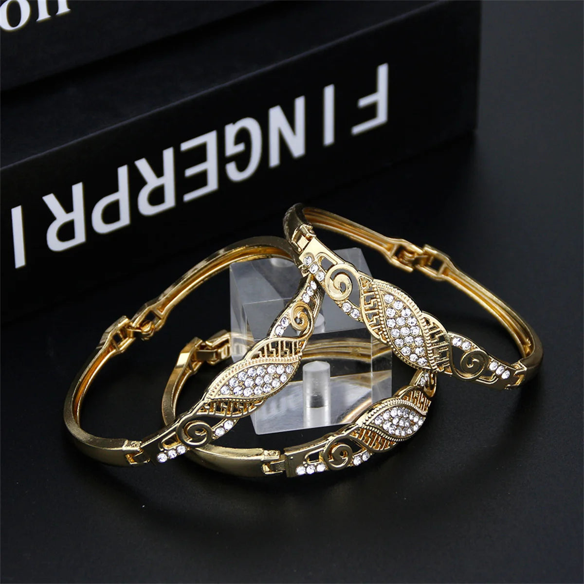 Three Piece Golden Lady Bracelet Rhinestone Bangle Zinc Alloy Cuff
