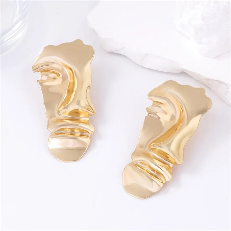 Light Weight 3 Piece Luxury Art Phantom Drama Earring Necklace & Ring